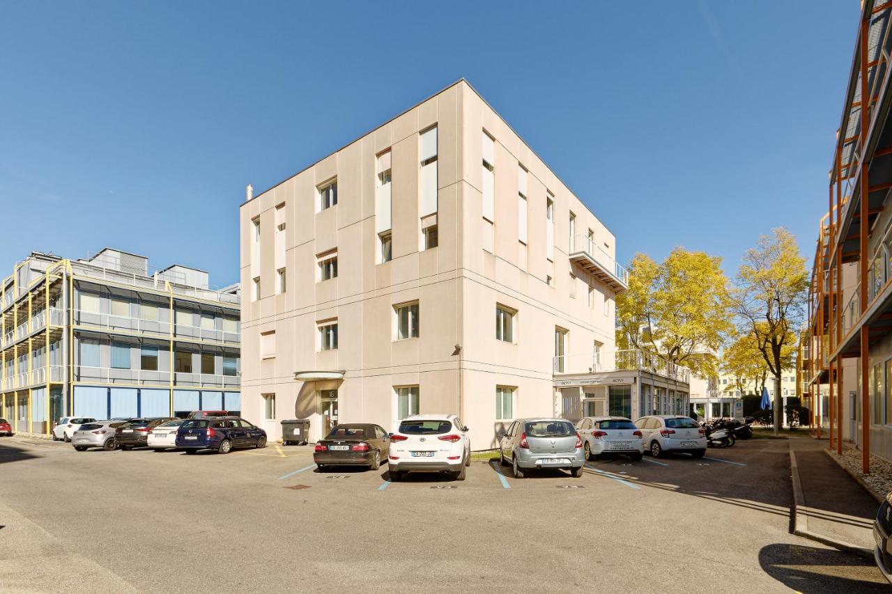 Les Chambres Du Ctn Plan-les-Ouattes Exterior photo