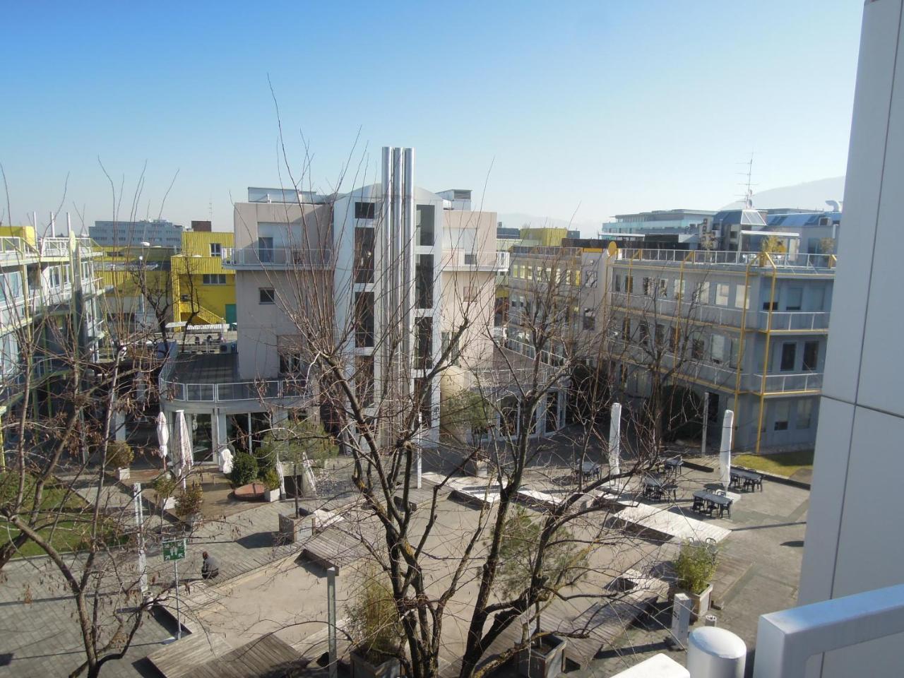 Les Chambres Du Ctn Plan-les-Ouattes Exterior photo